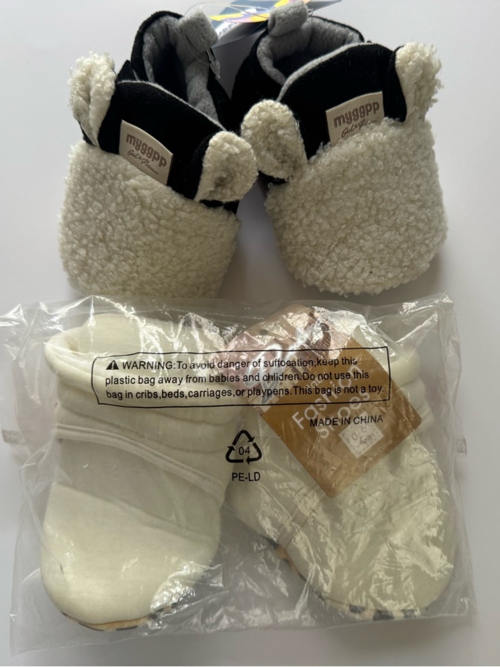 0-6months (size 1) Baby Booties Neutrals